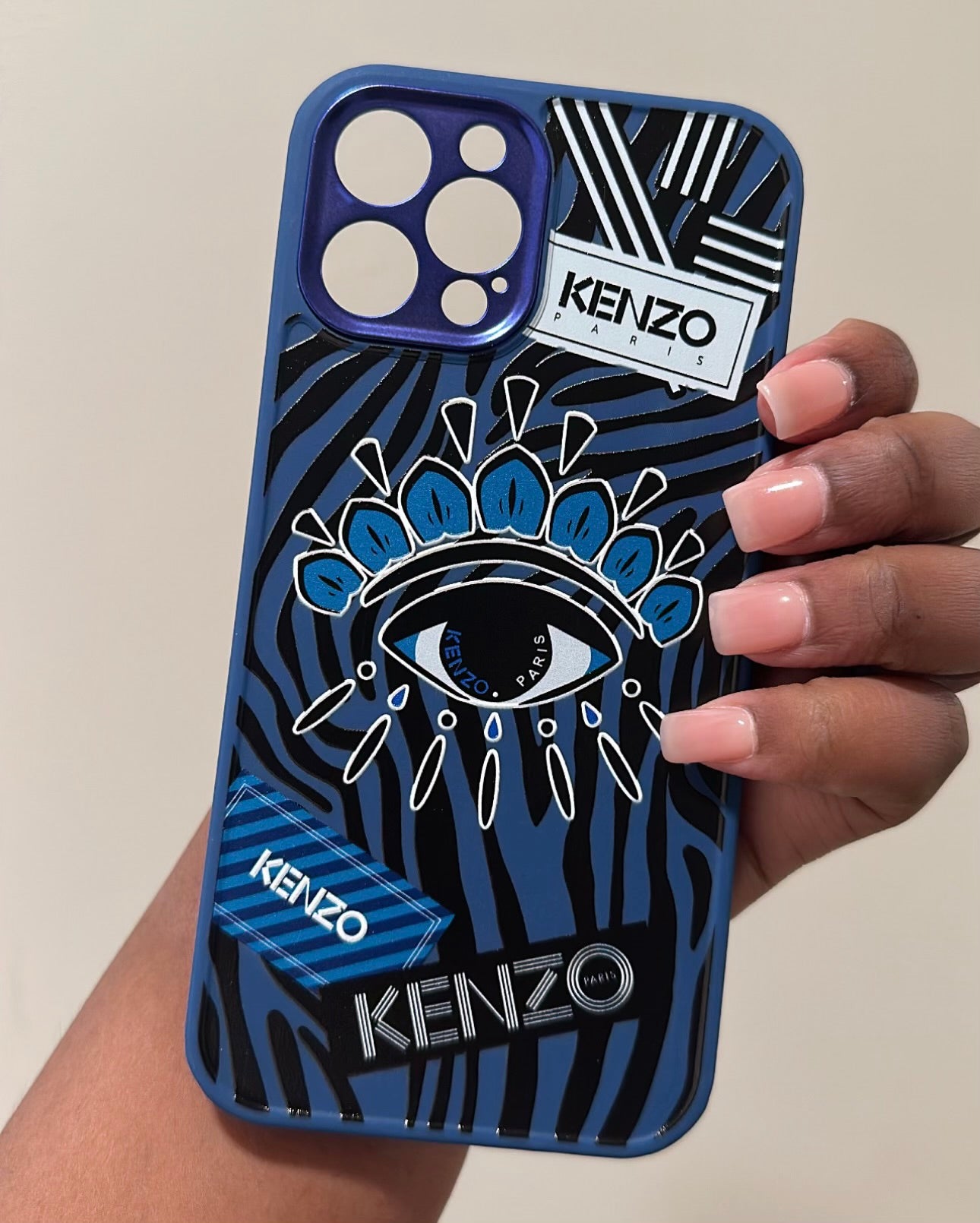 Kenzo Paris